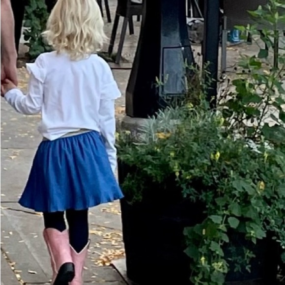 Tea Collection skirt, 3T, royal blue. Purchased new for $35 - Picture 3 of 3